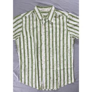 BKE Buckle 67 Button Front Casual Shirt. Green Floral Stripe, Men's Size L. EUC!